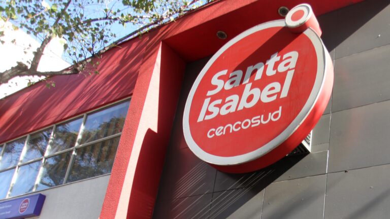 Supermercado deberá indemnizar a clienta con $10 millones tras ser acusada sin pruebas de robo