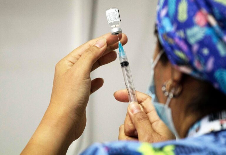 Colegio de Enfermeras de Chile condena uso fraudulento de licencias médicas y llama a reflexión ética