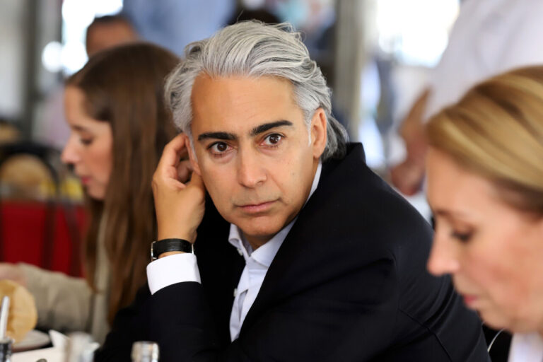 Marco Enríquez-Ominami lanza candidatura presidencial independiente y comienza recolección de firmas