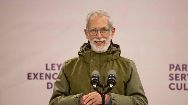 Héctor Noguera es elegido como el mejor actor de la historia de Chile, según encuesta Cadem