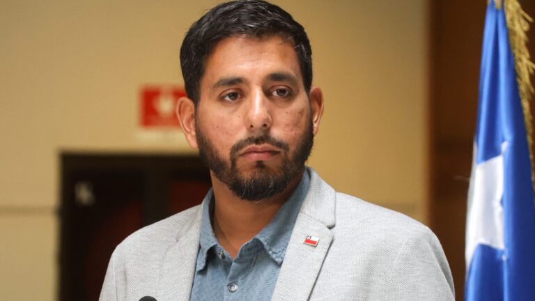 PacificBlu acusa a Brito de “hostigamiento legislativo” y de intentar “destruir” su operación