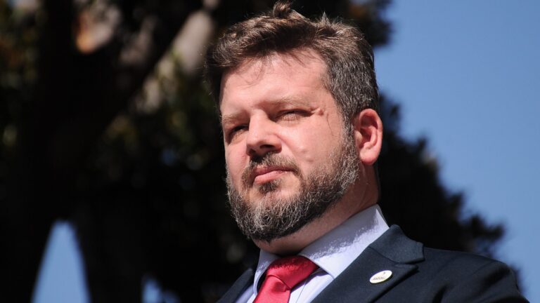 Kaiser afirma que le dio lo mismo la polémica de los muñecos con su rostro: 