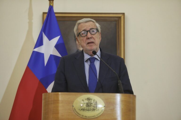 Van Klaveren tras retiro de agregados militares en Israel: 