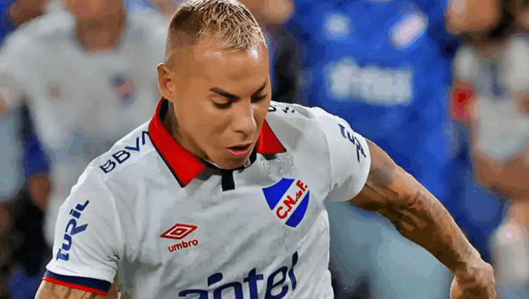 Eduardo Vargas sufre descompensación en pleno partido con Nacional: “Estaba con vómitos”