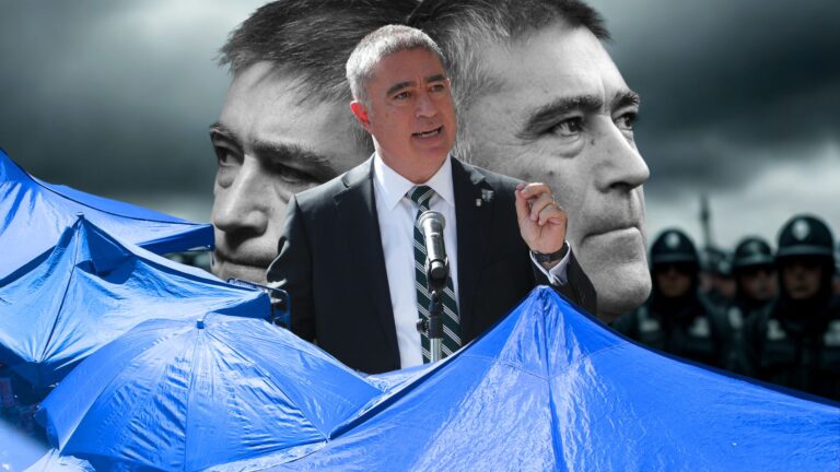 Las promesas pendientes de Desbordes en Santiago: comercio ilegal y delincuencia