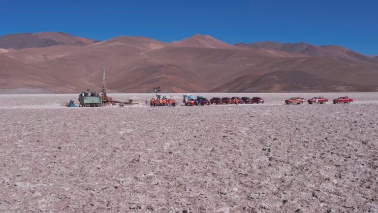 Codelco y Rio Tinto se asocian para desarrollar proyecto de litio en el Salar de Maricunga