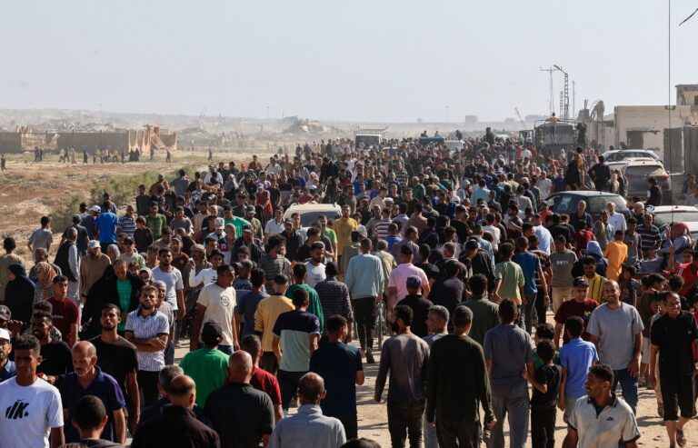 Frustración y violencia marcan entrega de alimentos en Gaza bajo control de ONG estadounidense