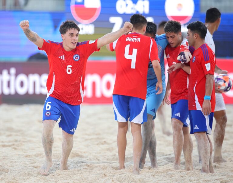 Chile logra histórico triunfo en su debut en el Mundial de Fútbol Playa tras derrotar a Tahiti
