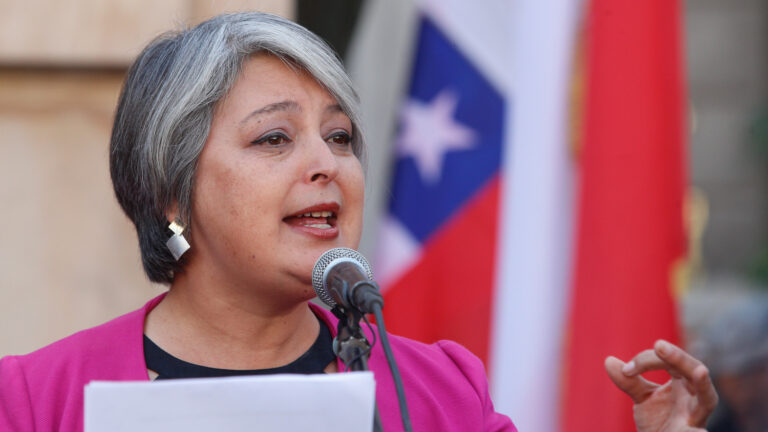 Jeanette Jara defiende gestión como ministra y desmiente conflicto de interés en gabinete