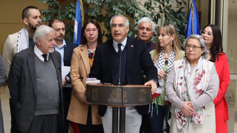 Grupo de parlamentarios llama a romper relaciones con Israel si concreta 