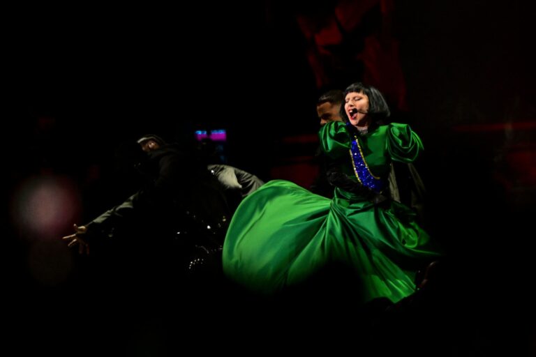 Arrestan a hombre por planear atentado con bomba en concierto de Lady Gaga en Río de Janeiro