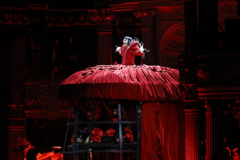 Se estima que 2,1 millones de personas asistieron al concierto gratuito de Lady Gaga en playa de Copacabana de Río de Janeiro