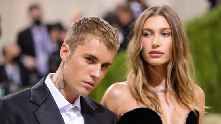 “Le dije que nunca estaría en Vogue”: La curiosa felicitación pública de Justin Bieber a su esposa Hailey por nueva portada