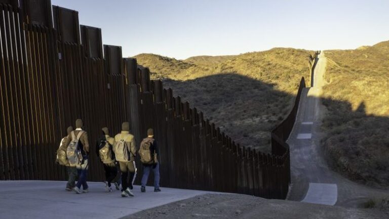 DHS dice que está en las etapas iniciales del “proceso de selección” para un supuesto reality show sobre inmigrantes