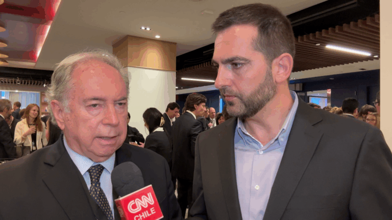 Valdés advierte por mal uso que amenazaría Visa Waiver: 