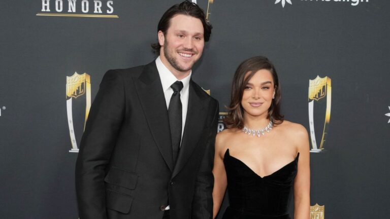 Hailee Steinfeld y Josh Allen sorprenden con una boda privada en California