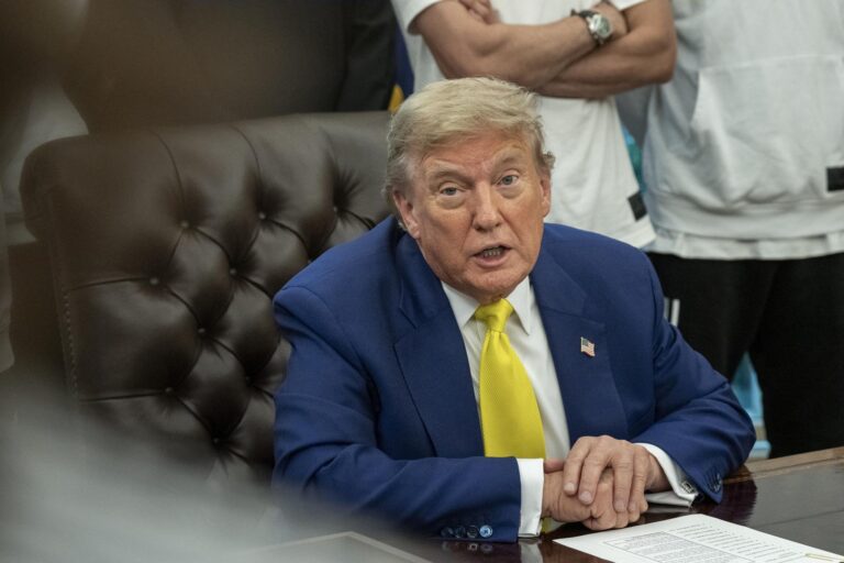 Vocero iraní afirma que Trump puede terminar 