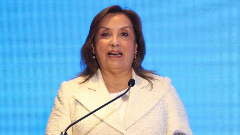 Gobierno de Perú bloqueó más de 500 mil líneas telefónicas vinculadas a delincuencia