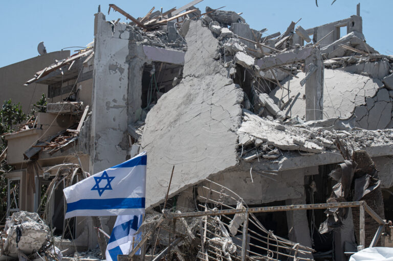 Conflicto Irán-Israel: Más de 400 misiles y drones cruzan los cielos en una jornada crítica