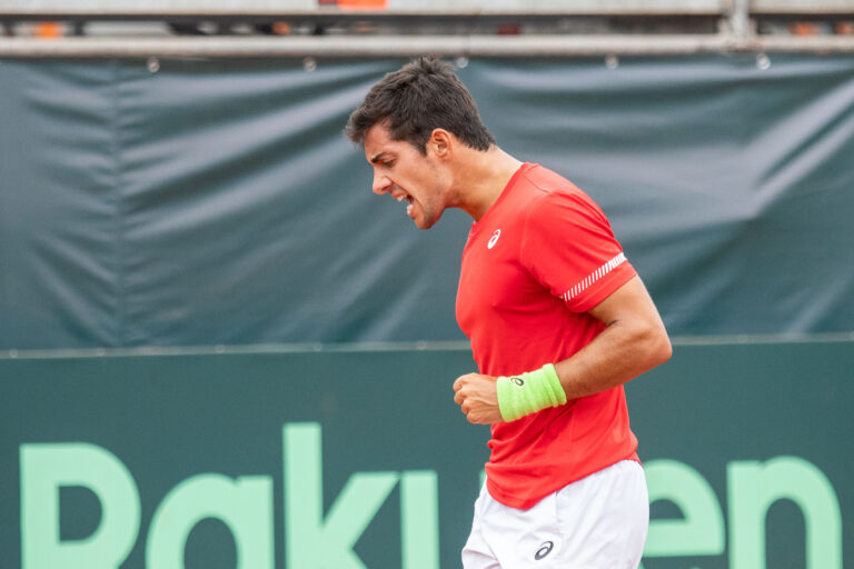 Cristian Garin ratifica el gran día para el tenis chileno y avanza en Wimbledon tras derrotar a Rodesch