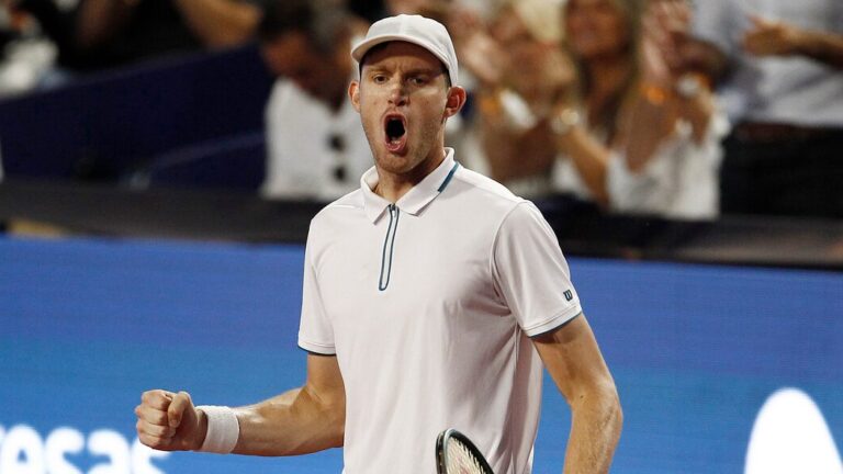 Nicolás Jarry avanza a segunda ronda en el ATP 250 de ’s-Hertogenbosch tras ajustada victoria