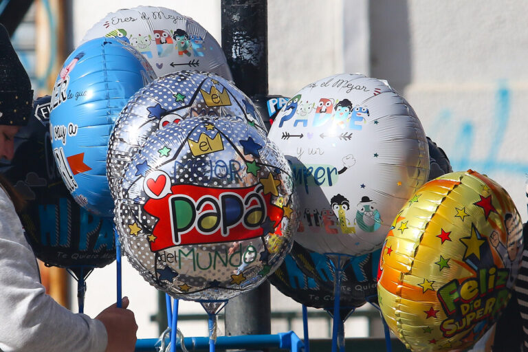 ¿Cuándo se celebra el Día del Padre en Chile?