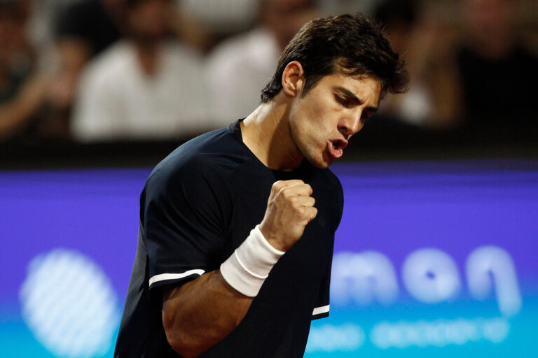Cristian Garin da la sorpresa y logra instalarse en el cuadro principal de Wimbledon: Dónde y a qué hora ver su debut