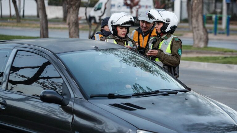 Restricción vehicular: Qué autos no pueden circular este martes 24 de junio en Santiago