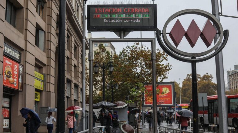 Cierre de estaciones en Línea 1: Cómo descargar el justificativo del Metro de Santiago