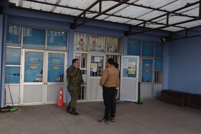 Debate por detectores de metales: Defensoría de la Niñez dice que organismos internacionales no recomiendan la medida