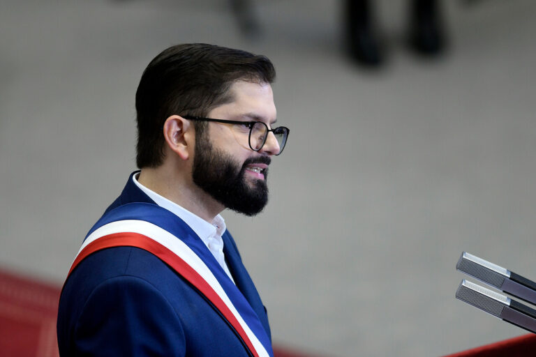 Presidente Boric aborda uso fraudulento de licencias médicas: “La sanción que corresponde es la destitución del cargo”