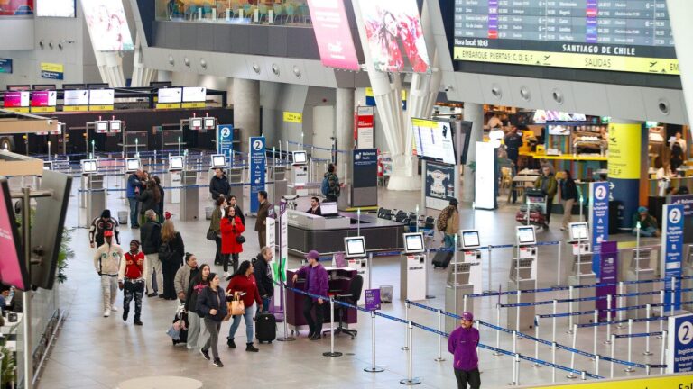 Aeropuerto de Santiago transportó más de 11 millones de pasajeros entre enero y mayo de 2025