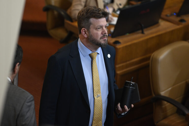 Kaiser afirmó que falta de recursos no significa que bajará candidatura: 