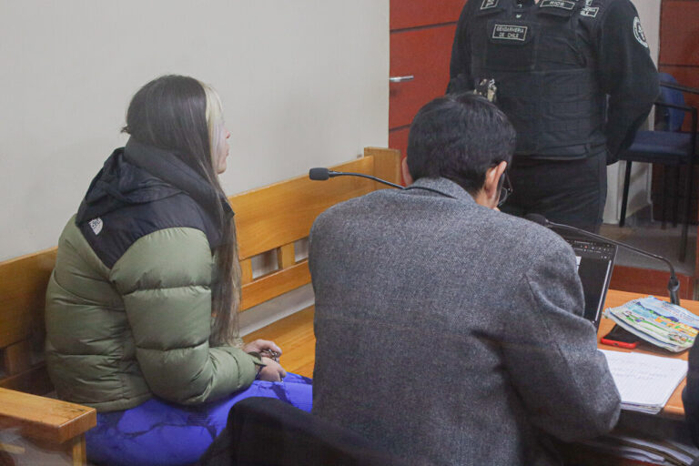 Detienen a joven de 20 años vinculada a balacera en colegio de San Pedro de la Paz