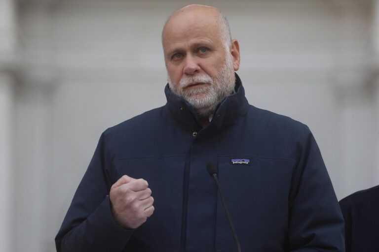 Primarias: Ministro Elizalde evita proyectar participación, pero afirma que “mientras más gente vote, siempre es mejor”