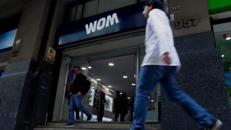 Por cobros abusivos a empresas de SMS: TDLC multa a WOM con cerca de $1.000 millones