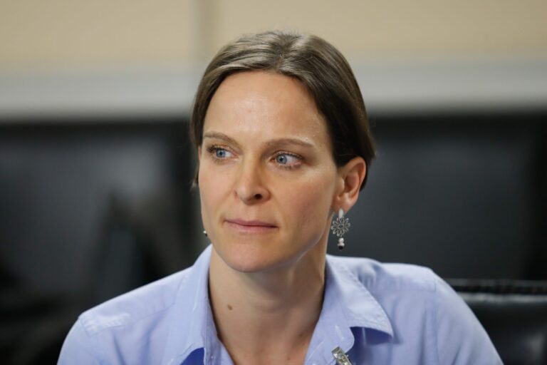 Jeannette von Wolfersdorff presenta su renuncia al Consejo Fiscal Autónomo por 