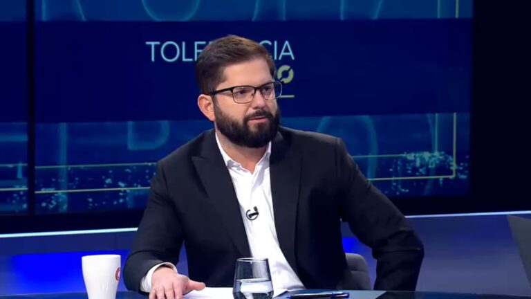 Presidente Boric afirma que no tendría problema en invitar a la DC al Gobierno