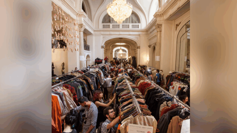 Teatro Municipal de Santiago anuncia venta de vestuario teatral: Precios parten desde los $3 mil