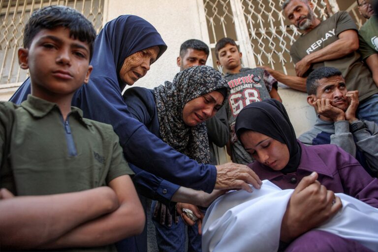 “Como si el mundo nos hubiera olvidado”: Gaza enfrenta la hambruna mientras la atención global se centra entre Israel e Irán