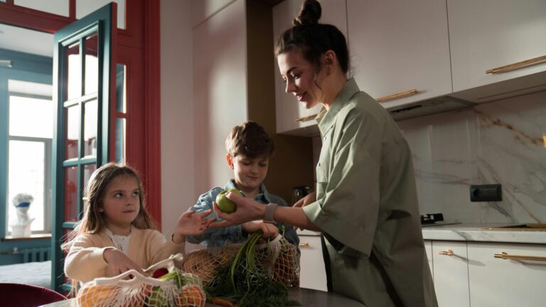 Vacaciones de invierno: ¿Cómo fortalecer el sistema inmune de los niños con buena alimentación?