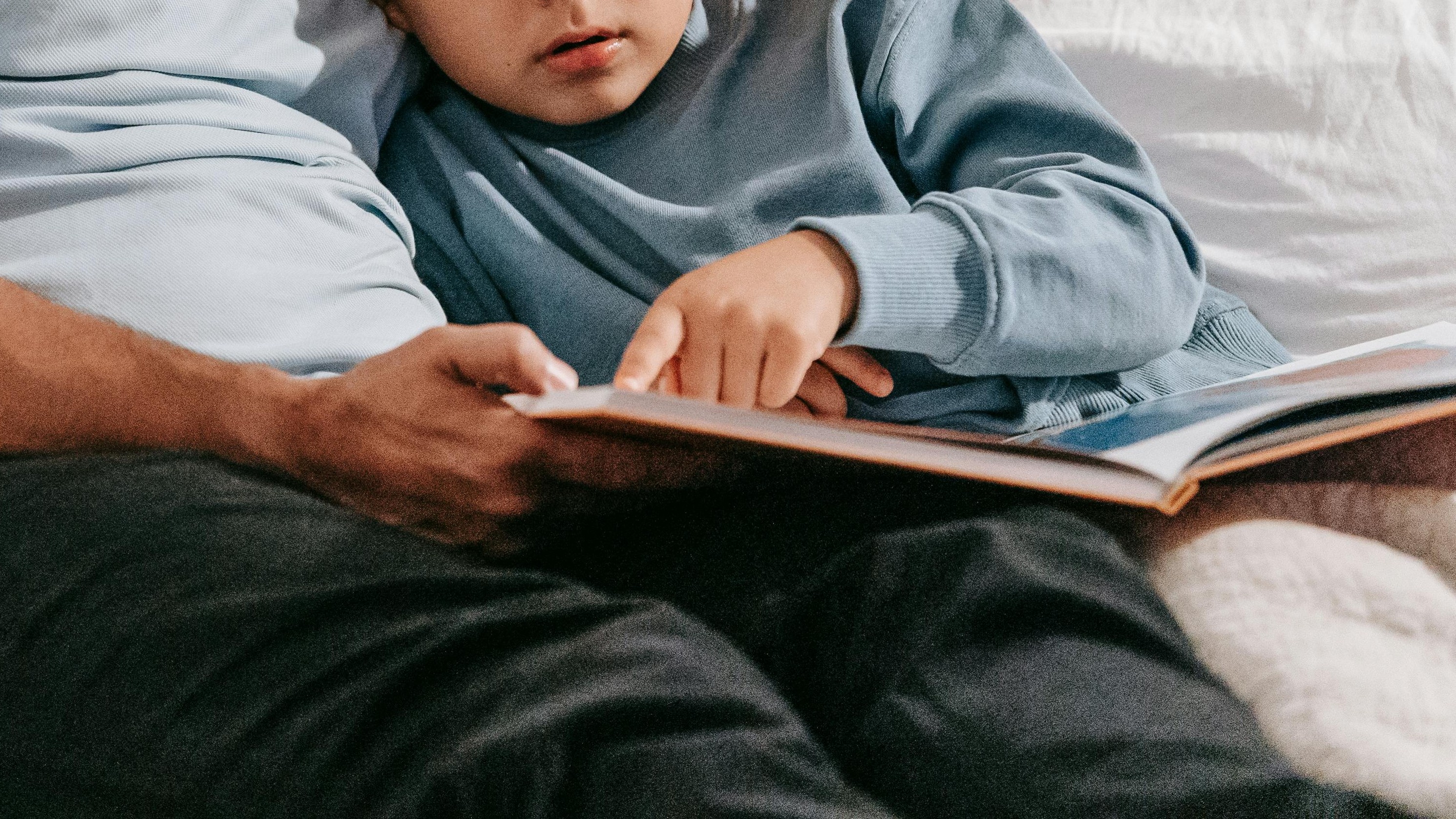 ¿Cómo hablar con niños y adolescentes sobre la guerra? Académica entrega recomendaciones/Pexels