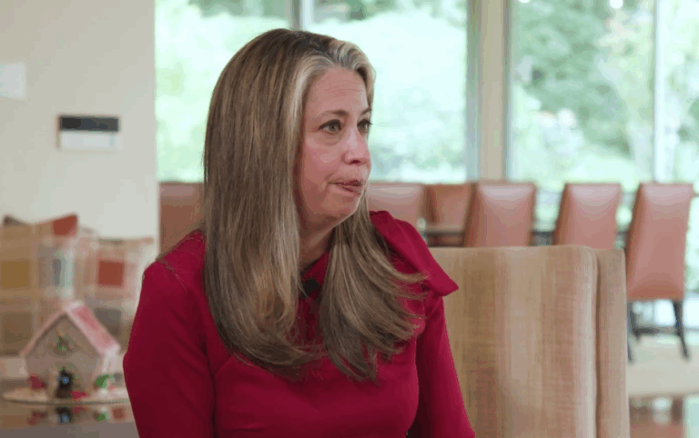 Exembajadora de Estados Unidos en el país apacigua guerra comercial: “No creo que Trump esté pensando en Chile”