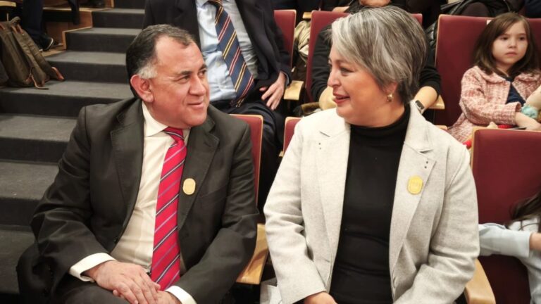 Aedo anuncia que será el primer DC en sumarse el comando de Jeannette Jara