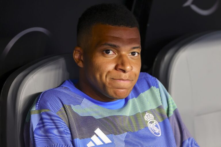 Francia investiga millonarias donaciones de Mbappé a agentes de la policía: Fueron cerca de $200.000.000 en total