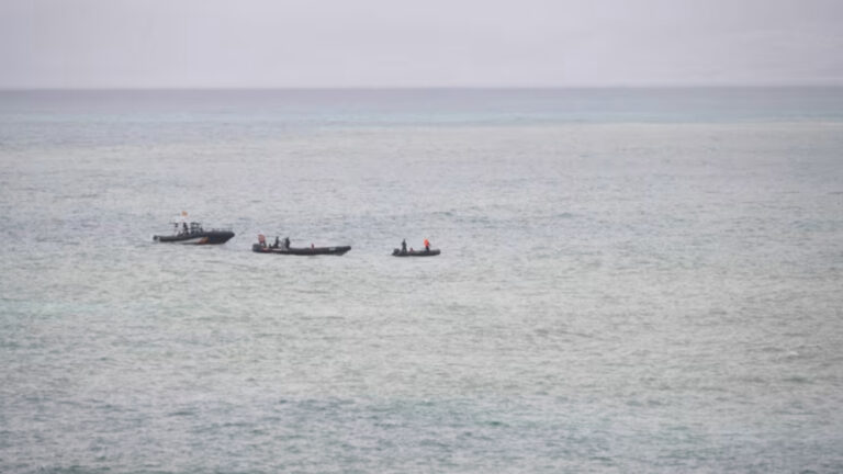 54 niños y 30 adultos cruzan a nado desde Marruecos a Ceuta en peligrosa travesía