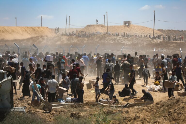 Casi 900 gazatíes fueron asesinados mientras iban a buscar comida, según la Oficina de DD. HH. de la ONU