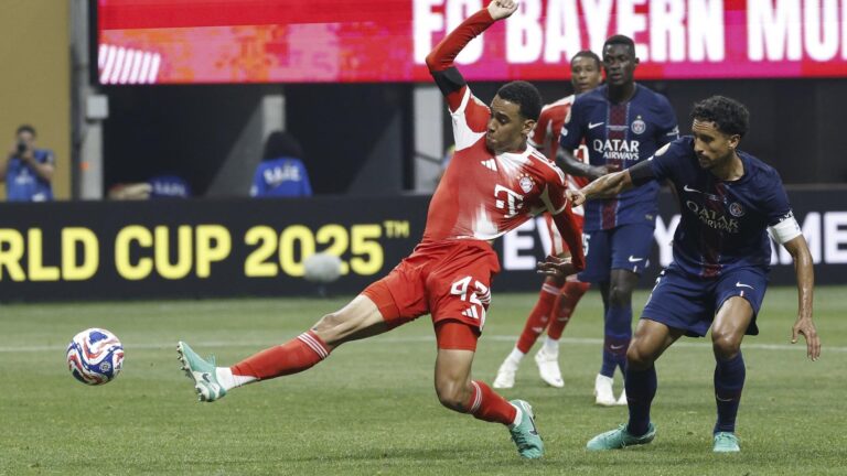 Musiala sufrió grave lesión tras chocar contra Donnarumma: Se fracturó el tobillo