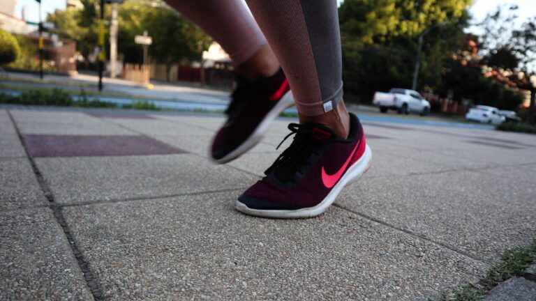 ¿Qué ejercicios se pueden realizar cuando hay mala calidad del aire?: Expertos entregan recomendaciones