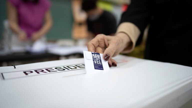Servel explica: Padrón electoral y voto extranjero para las elecciones presidenciales